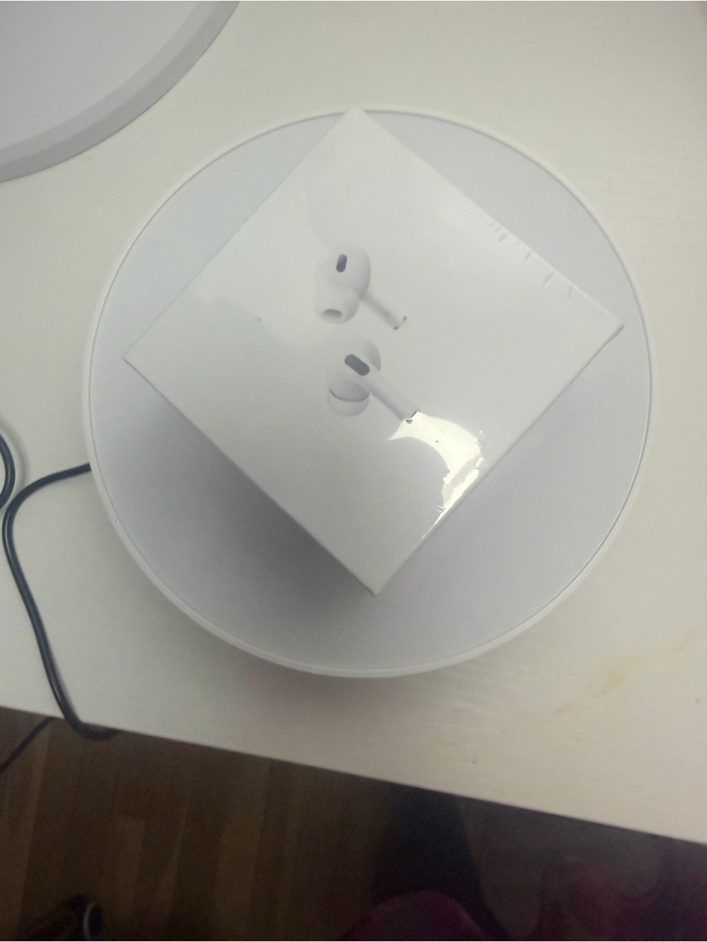 Wireless Earbuds in White - True Wireless Stereo Earbuds